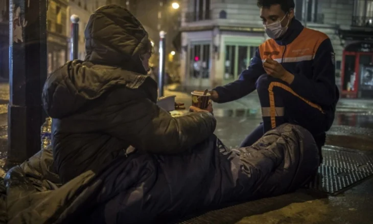 Shifrat alarmente në Francë, më shumë se 2000 fëmijë flenë rrugëve