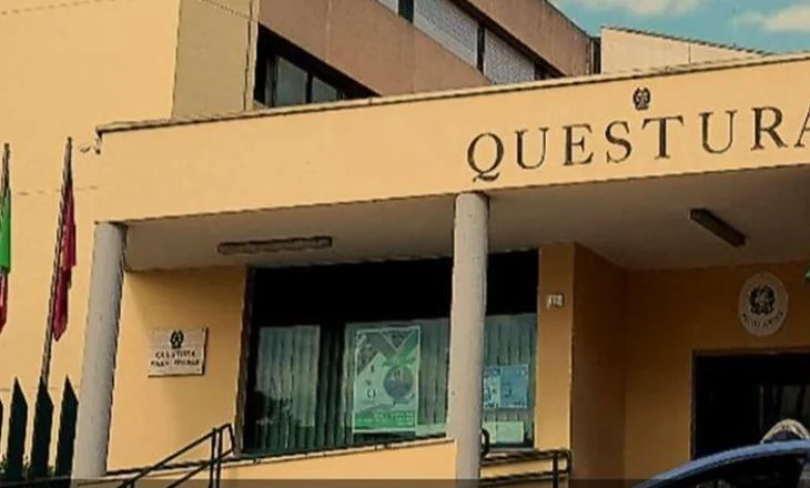 Shkoi në Itali si turist dhe u kap duke shitur kokainë, dëbim drejt Tiranës për 21-vjeçarin shqiptar