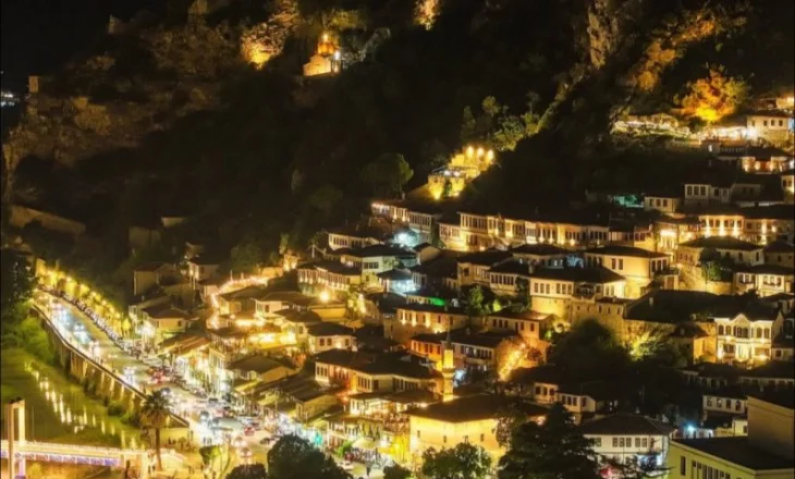 Shqipëria e bukur, Rama ndan pamje nga mbrëmja në Berat