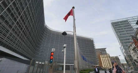 Shqipëria në test për rrugën drejt BE, nga përmbyllja e kapitujve te certifikimi i besimit