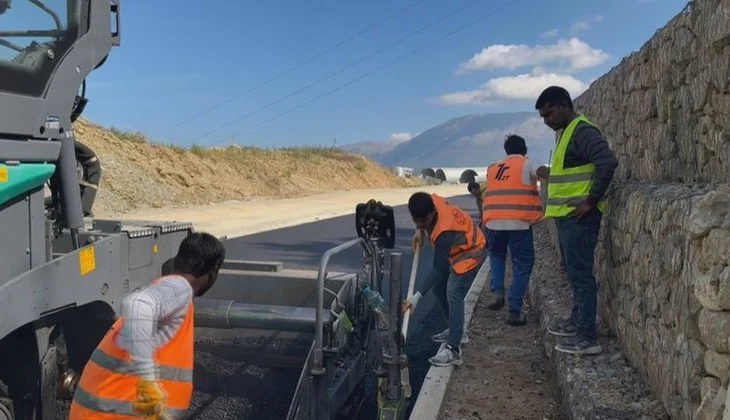 Shqiptarët ikin në emigracion, bizneset i zëvendësojnë me indianë në ndërtim dhe filipinas në shërbim