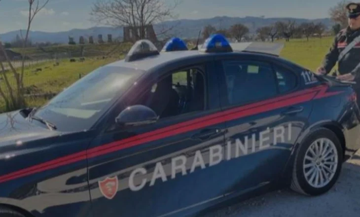 Shqiptari hyn ilegalisht në Itali dhe merr peng ish-gruan me 2 fëmijët