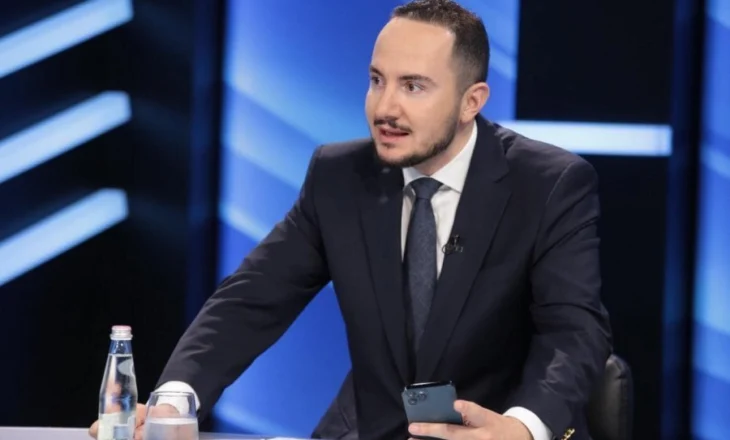 Situata alarmante me zjarret, Salianji: Shqipëria digjet çdo verë, qeveria shuan me degë pemësh dhe lopata