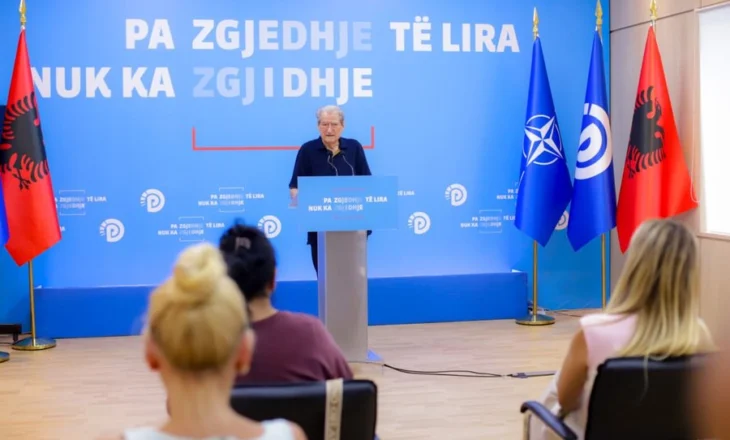 Situata me zjarret, Berisha: Qytetarët të braktisur, ushtria përdoret për të konfiskuar kompjuterët e gazetarëve