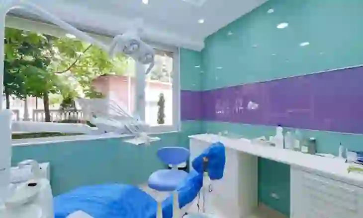 ‘S’jam mirë’! 59-vjeçari humb jetën pas ndërhyrjes në klinikën dentare, shoqërohet në Polici dentisti