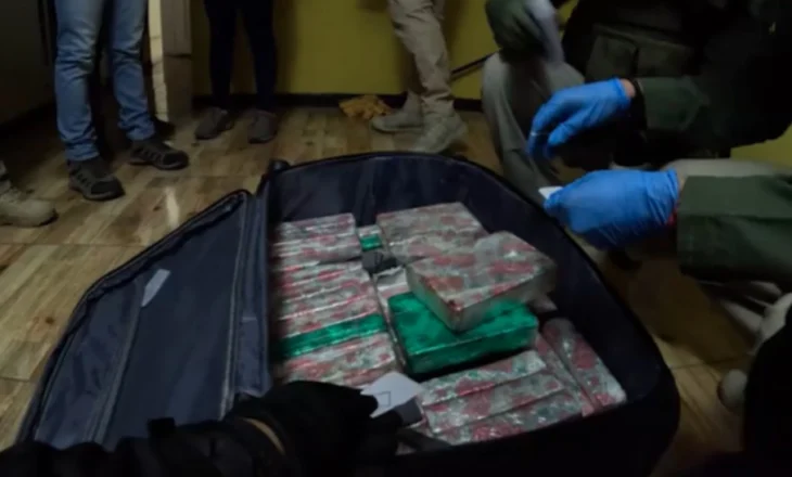 Skenar si në filma/ Media spanjolle: Si u dënua ish-agjenti i inteligjencës shqiptare për trafik kokaine në Kili