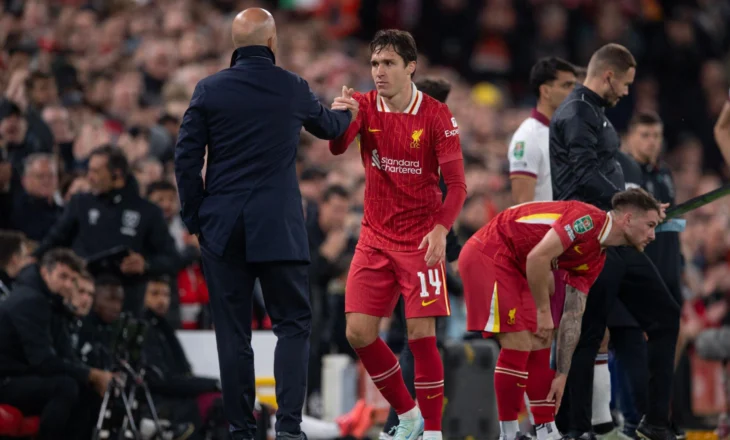 Slot vendos të mbajë Chiesa te Liverpool: Këtë sezon është në një pozicion shumë më të mirë