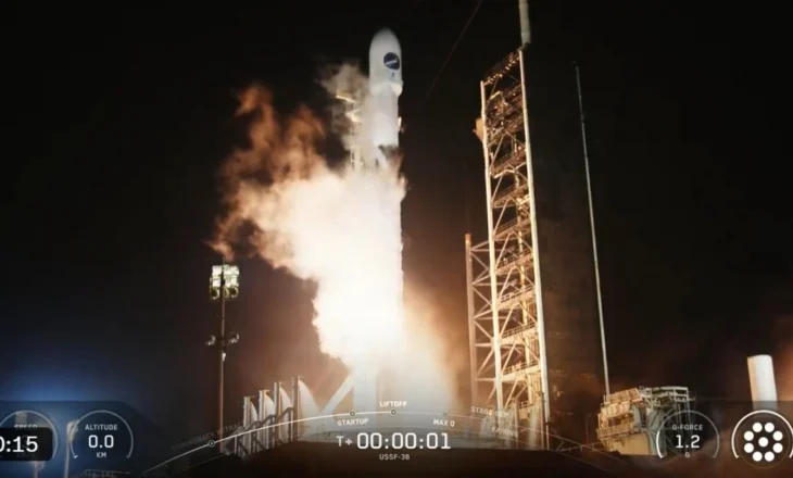 SpaceX dërgon një avion ushtarak pa pilot në hapësirë (VIDEO)