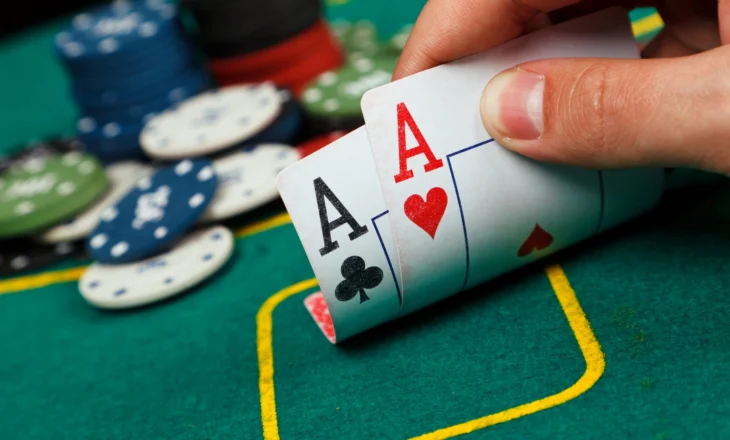 Strategji vendimmarrjeje nga një kampione bote në poker