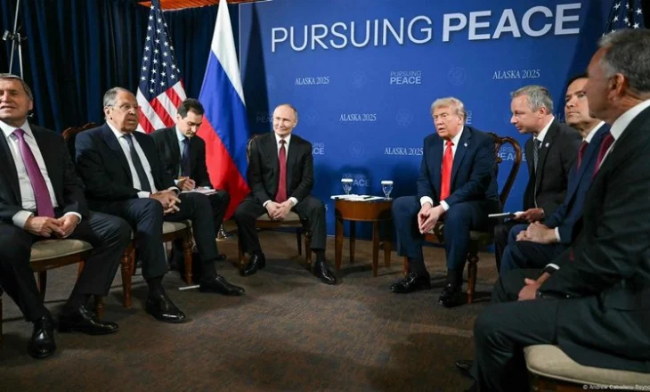 “Surpriza” nga konferenca Trump-Putin dhe çfarë ndodhi me ultimatumet e presidentit amerikan?