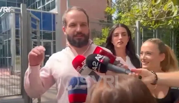 SYRI TV/ Arbër Veliaj rikthehet sërish në SPAK, dorëzon dokumenta, qëndron 40 min në hetuesi