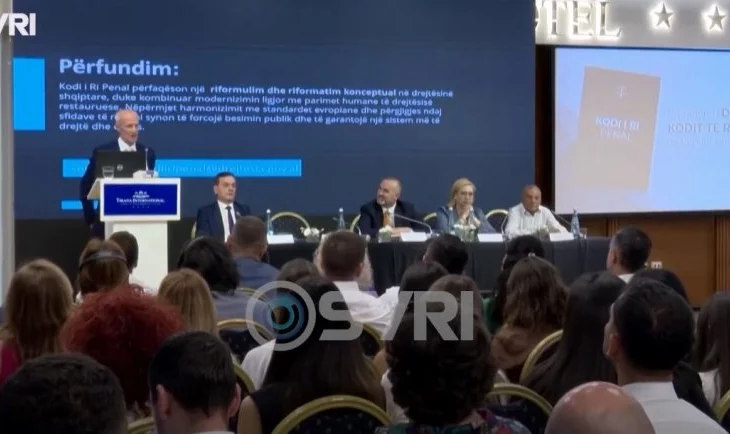 SYRI TV/ Drafti i Kodit Penal u mbajt i fshehtë për dy vite, ekspertët e drejtësisë e përgënjeshtrojnë Ramën