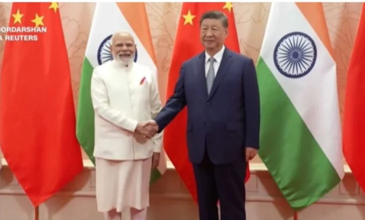 Takim historik Xi Jinping–Modi në Kinë, CNN: Liderët nënvizojnë miqësinë ‘kaotike’ mes Kinës dhe Indisë, çfarë u diskutua tjetër?