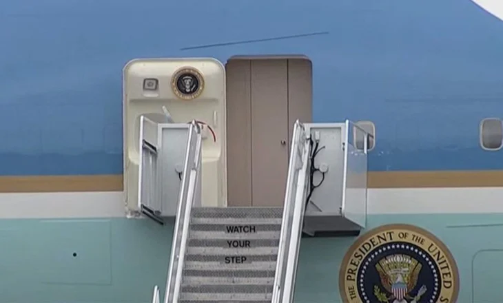 Takimi me Trump, Putin zbret në Alaskë 30 minuta pas tij