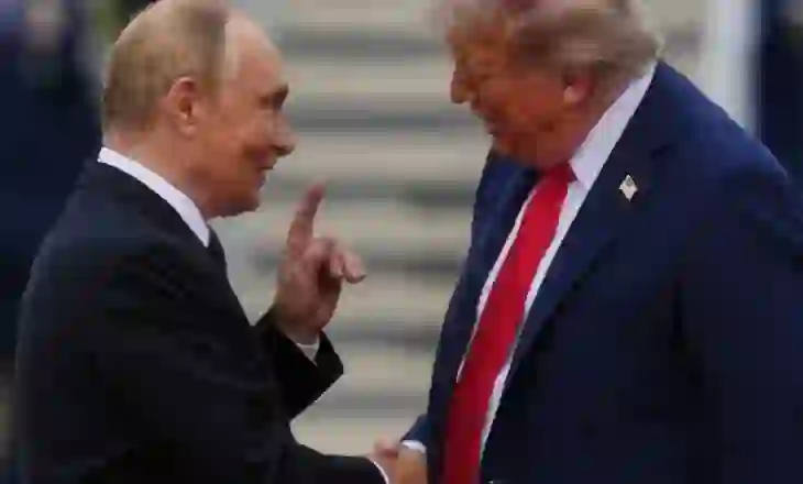 Takimi Putin-Trump në Alaskë: Gjuha e trupit zbulon zhgënjimin e dy liderëve