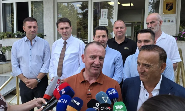 Taravari fajëson kryeministrin Mickovski për thirrjet antishqiptare: Skandaloze dhe të orkestruara