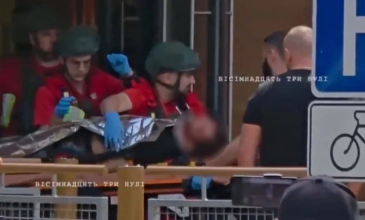 Të shtëna me armë në një dyqan McDonald’s në Ukrainë, plagoset autori i sulmit