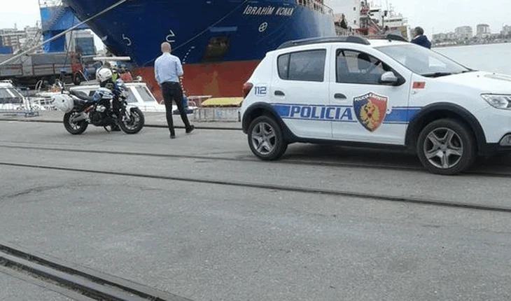 Tentoi të fuste në Shqipëri makinën  e vjedhur në Itali, arrestohet italiani në portin e Durrësit