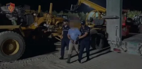 Tentuan të vidhnin karburant në një firmë ndërtimi, arrestohen dy vëllezërit