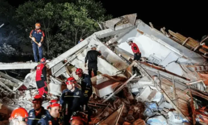 Tërmeti me magnitudë 6.1 në Turqi, një i vdekur dhe 29 të plagosur dalin nga rrënojat
