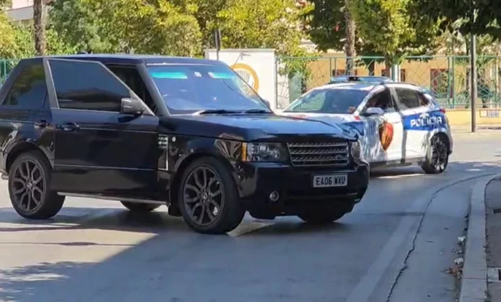 Tjetër aksident në Fier! Automjeti përplas në rrugë kalimtarin, i plagosuri në gjendje kritike për jetën