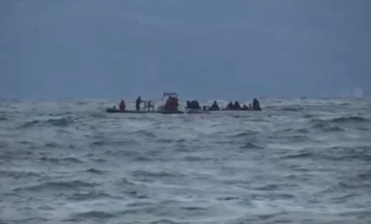 Tjetër tragjedi në det, mbytet varka me emigrantë që i ishte drejtuar Italisë