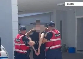Trafik a*mësh me furgon udhëtarësh/ Si u zbuluan a*mët në ushqime, me qëllim trasporti (EMRI)