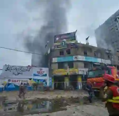 Tragjedi në Pakistan/ Shpërthim i fuqishëm në një depo fishekzjarresh në Karaç, 4 të vdekur dhe mbi 30 të plagosur