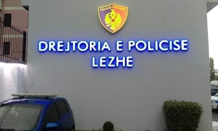 Tronditëse! Adoleshenti kthen banesën në depo armatimi, çfarë gjeti policia do t’ju lërë pa fjalë!