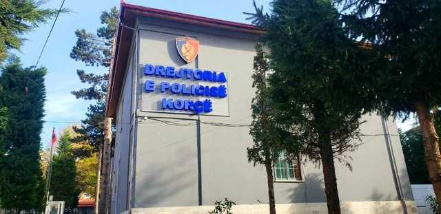 U gjet i dekompozuar brenda banesës së tij në Korçë, identifikohet 75-vjeçari (Emri)