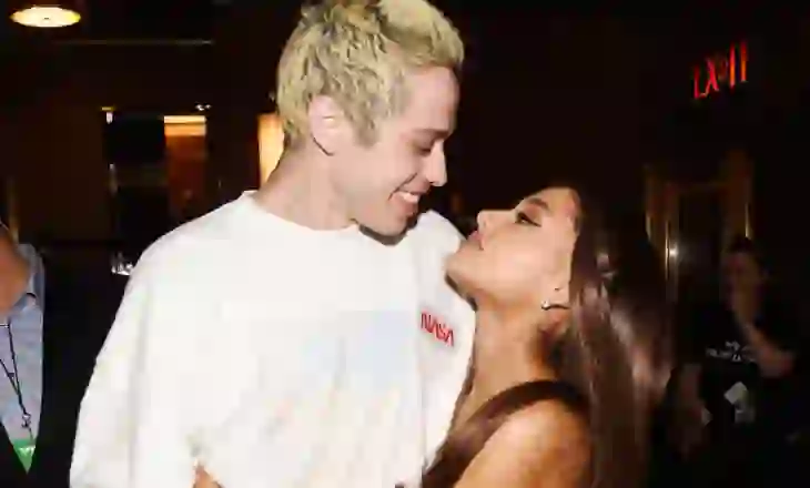 “U ndjeva i ekspozuar dhe i përdorur”/ Pete Davidson për pasojat e lidhjes me Ariana Grande