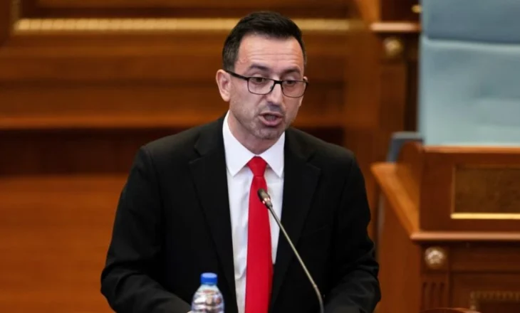“UÇK u financua nga trafikantët e drogës”! Një shkrim i Dimal Bashës nxit reagime në Kosovë
