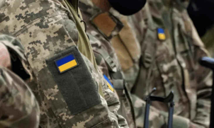 Ukraina paralajmëron: Heqja dorë nga Donbasi dhe Krimea kërkon reforma kushtetuese pothuajse të pamundura