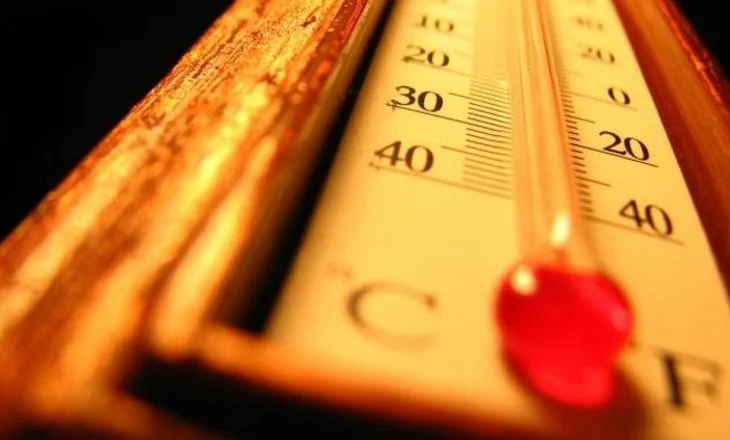 Vapa afrikane ‘shkrin’ Shqipërinë/ Tirana ‘digjet’ në 43.6°C, dita më e nxehtë në historinë e qytetit