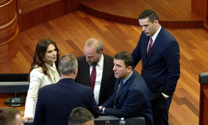 Vendimi i Kushtetueses përplas partitë politike