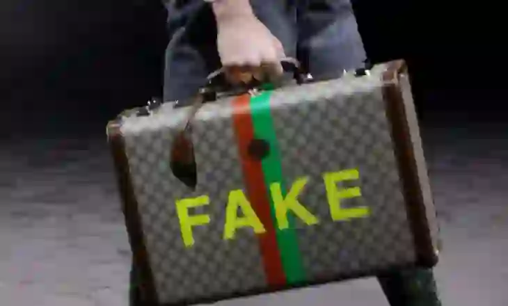 Veshjet imitim të firmave luksoze ndalohen në Shqipëri: Ligji i ri i jep fund tregut “fake firmato”