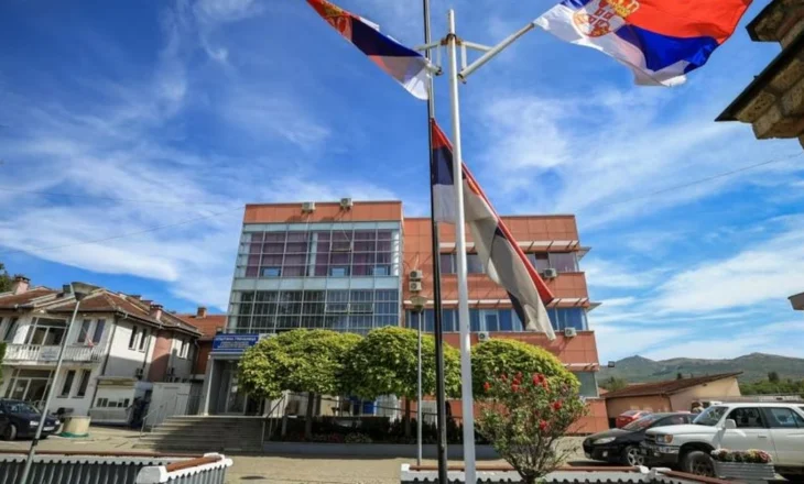 “Vetëm valixhja na ka mbetur”: Shqetësimi i serbëve në Graçanicë përballë unitetit shqiptar