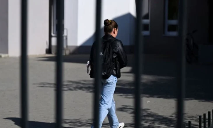 Vetmia tek adoleshentët: Një shqetësim global që ndihet edhe në Kosovë
