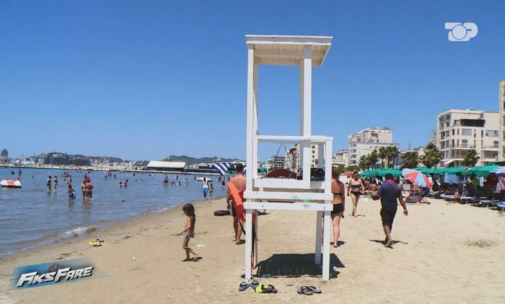 Vëzhgimi i Fiks Fare nga Velipoja në Vlorë! Stacione plazhi pa vrojtues, pa mjete dhe pa kulla. Shkelet ligji, rrezikojnë pushuesit