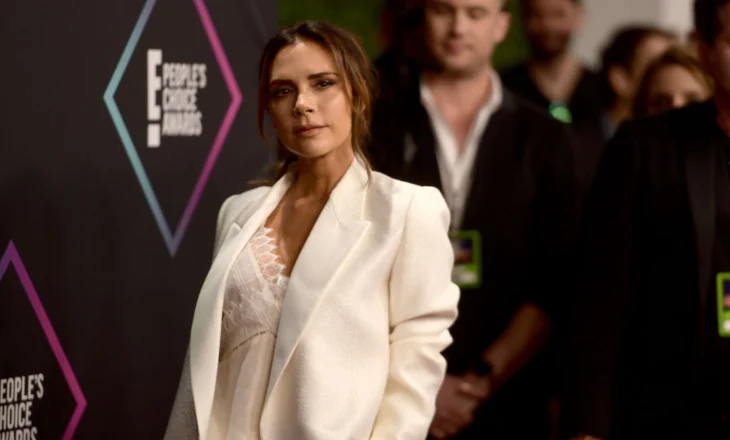 Victoria Beckham rrëfen presionin e famës
