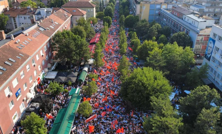 VIDEO-FOTO/ Mijëra qytetarë protestuan kundër padrejtësive ndaj ish-krerëve të UÇK-së në Hagë