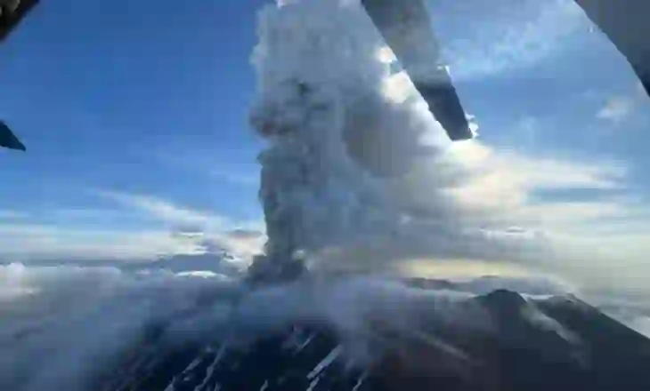 VIDEO / Shpërthen vullkani rus për herë të parë pas më shumë se 500 vjetësh