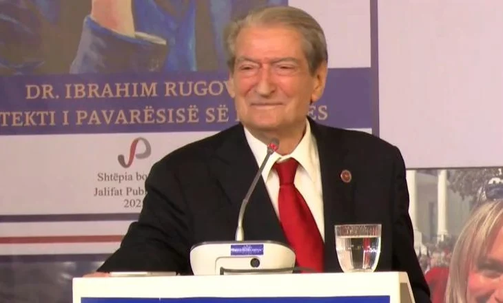 Video/ Teksa fliste për Ibrahim Rugovën, Berisha bëhet ‘lëmsh’: Ishte garant i pavarësisë së Shqipërisë… Kosovës!