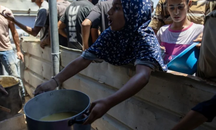 Vijojnë sulmet në Gaza, 68 viktima në 24 orët e fundit, 56 prej tyre humbën jetën teksa prisnin në pikat e shpërndarjes së ndihmave