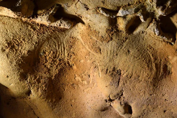 Vizatimet më të lashta nga Neandertalët gjenden në një shpellë në Francë