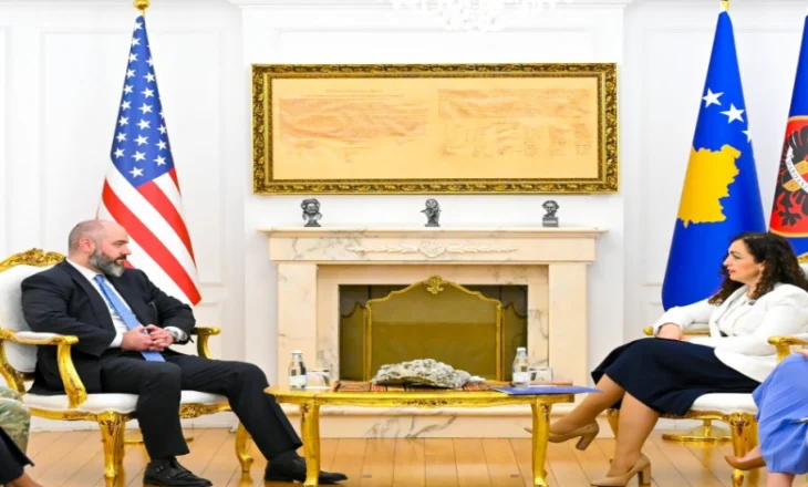 Vjosa Osmani pret David A. Baker: SHBA, partner jetik për anëtarësimin në NATO