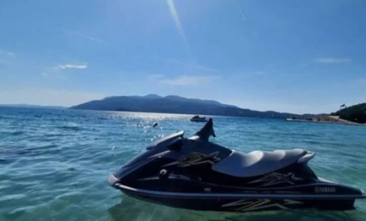 Vlorë/ ‘Jet ski’ i policisë niset të shpëtojë pushuesin, por përplaset me një mjet lundrues