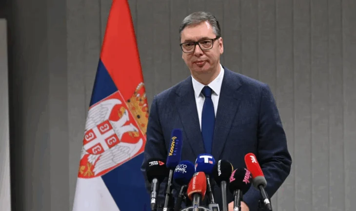 Vuçiç përsërit thirrjen ndaj protestuesve për dialog