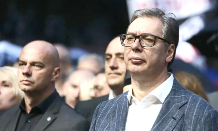 Vuçiç “sinjalizon” nisjen e luftës civile, burime anonime pohojnë, qeveria po përgatit terrenin për një operacion masiv