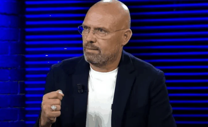 Ylli Manjani: Pronarët, në u daltë hesapi, duhet thjesht të investojnë dhe jo të mbrojnë hallet e tyre me lirinë e medias